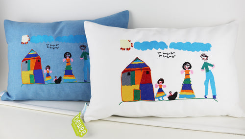 Almofada Rectangular com Desenho Infantil Bordado